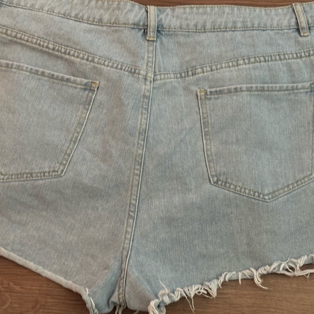 SHEIN Light Blue Frayed Hem Jean Shorts
